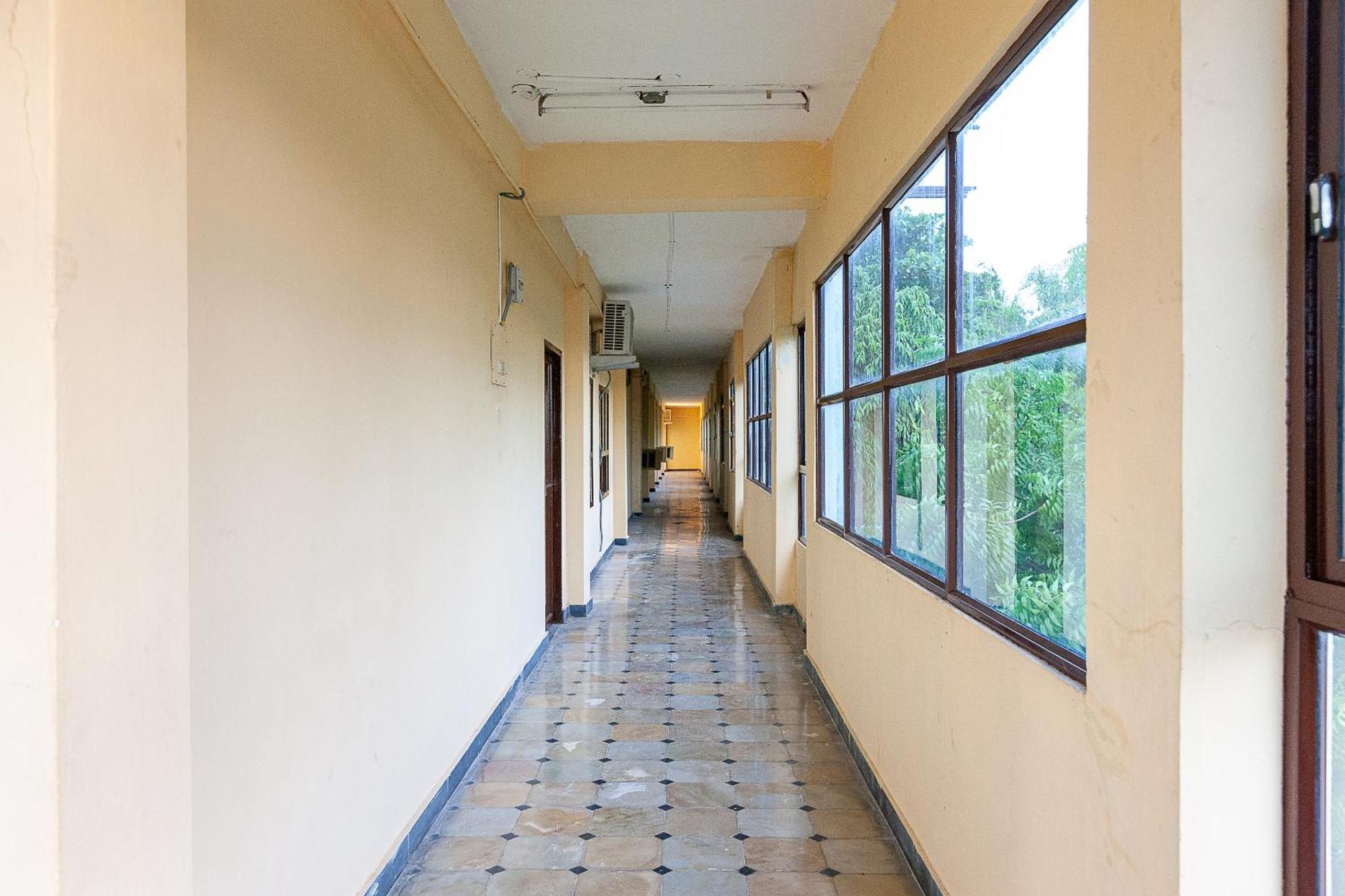 Collection O Ammayi Hotels & Resorts Tiruvannamalai Exterior photo