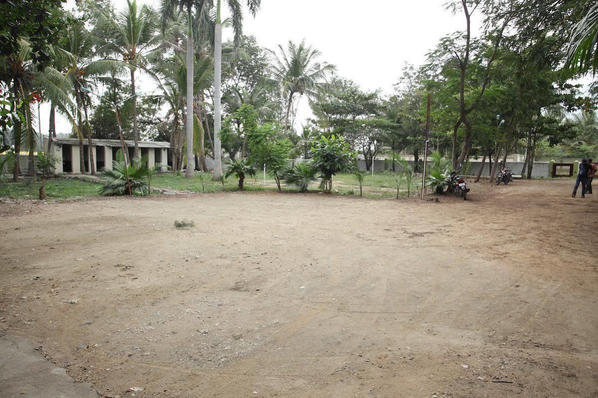 Collection O Ammayi Hotels & Resorts Tiruvannamalai Exterior photo